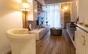Carrara Deluxe Home